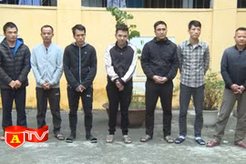 Triệt phá đường dây cá độ bóng đá giao dịch 50 tỷ qua mạng