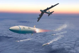 [ẢNH] Siêu tên lửa vượt âm Mỹ phóng xịt trong lần thử đầu tiên