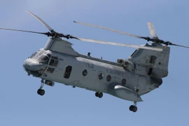 [ẢNH] Mỹ phá hủy 7 trực thăng CH-46E sau khi chúng buộc phải bỏ lại Kabul