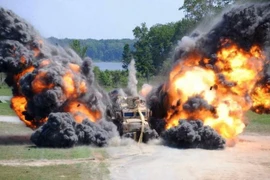 [Info] Vừa thu được từ Mỹ, thiết giáp hiện đại của Taliban đã bị T-62M bắn tan xác