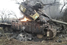 [ẢNH] Xe tăng T-64 và phút bi tráng tại chiến địa Đông Ukraine