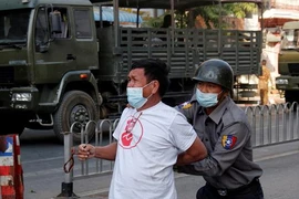 [ẢNH] Liên Hợp Quốc yêu cầu quân đội Myanmar lập tức dừng 'đàn áp' người biểu tình