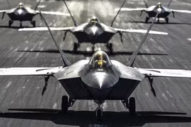 [ẢNH] 25 chiếc F-22 Mỹ tới Thái Bình Dương nhắm vào Trung Quốc?