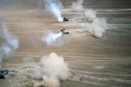 [ẢNH] 'Xe tăng sơn cước' Trung Quốc tập trận sát Ấn Độ sau khi đàm phán thất bại