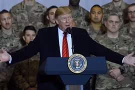 [ẢNH] Ông Trump lý giải việc quân đội Afghanistan thua thảm trước Taliban