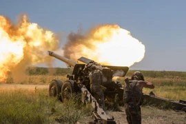 [ẢNH] Ukraine bất ngờ tấn công dữ dội lực lượng dân quân miền Đông