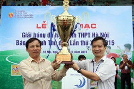 Tưng bừng khai mạc giải Bóng đá học sinh THPT Hà Nội - Báo An ninh Thủ đô 2015