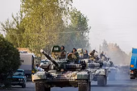 Hàng chục xe tăng bị phá hủy trong cuộc xung đột giữa Armenia và Azerbaijan