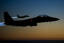 Liên quân chống IS phá hủy đường hầm buôn vũ khí tại thành phố Mosul, Iraq