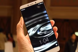 Rò rỉ hình ảnh mặt trước của Xiaomi Max, thật sự khổng lồ?