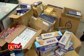 Đột kích kho thuốc lá ngoại nhập lậu 