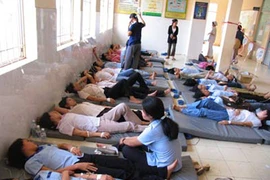 50 người nhập viện do ngộ độc cỗ cưới