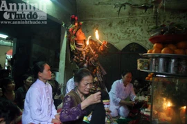 Đảo tâm linh giữa mênh mang sóng nước