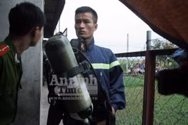 Xem lực lượng chuyên môn cao tiếp cận hố biogas chết người