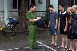 Nhân viên quán karaoke bán ma tuý cho khách đến "bay lắc"