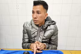 Lên mạng đặt mua súng ngắn giá 7 triệu đồng...để đi săn