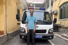 Bắt gã cha dượng nổi thú tính xâm hại con riêng của vợ