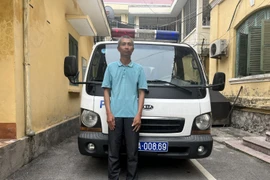 Bắt gã cha dượng nổi thú tính xâm hại con riêng của vợ