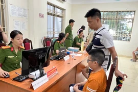 Đẩy sớm giờ, phục vụ nhân dân làm Thẻ căn cước