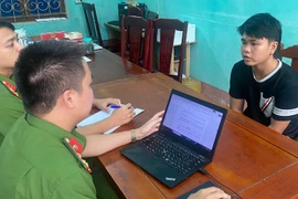 Bắt gã trai dùng "clip nóng" tống tiền bạn gái