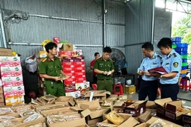 Phát hiện một cửa hàng kinh doanh hơn 3.300 chiếc bánh Trung thu không rõ nguồn gốc