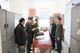 Bắt nguyên Tổng giám đốc Công ty cổ phần đầu tư bất động sản và thương mại Thăng Long