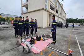 Rèn luyện thể lực đáp ứng yêu cầu nhiệm vụ phòng cháy, chữa cháy và cứu nạn, cứu hộ