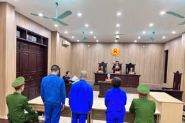 3 bị cáo trong đường dây buôn bán pháo nổ lĩnh án tù