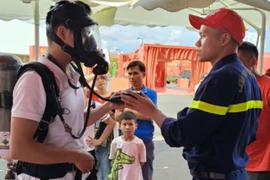 Trải nghiệm, thực hành chữa cháy, cứu nạn tại triển lãm “Công an nhân dân - 80 năm vì An ninh Tổ quốc, vì hạnh phúc nhân dân”