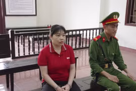 “Nữ quái” mua ma túy về sử dụng và bán lẻ