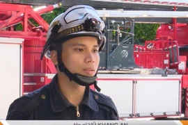 Dũng cảm cứu người trong vụ cháy có nhiều nạn nhân bị mắc kẹt