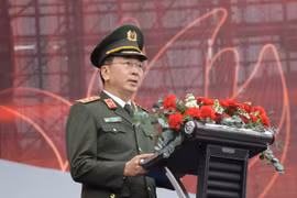 Phụ nữ Công an nhân dân toả sáng trong màn trình diễn tại Lễ hội áo dài 