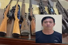 Phát hiện đối tượng cất giấu trong nhà 9 khẩu súng quân dụng