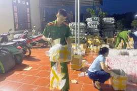 Bắt quả tang đối tượng sản xuất hàng giả