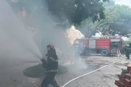 Kiểm tra công tác phòng cháy tại nhà hàng sen Tây Hồ