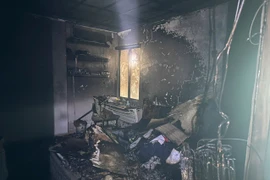 Xử lý nhanh vụ cháy căn hộ chung cư tầng 22 ở Bắc Từ Liêm