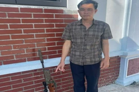 Khởi tố đối tượng tàng trữ vũ khí quân dụng