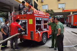Tổng công ty Tháng 8 thử nghiệm xe chữa cháy cơ động phù hợp đô thị ngõ nhỏ