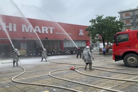 Diễn tập cứu nạn, cứu hộ tại siêu thị Lan Chi Phú Xuyên