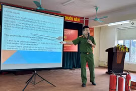 Thực hiện hiệu quả cao điểm tuyên truyền hướng dẫn chủ cơ sở thực hiện các giải pháp an toàn cháy, nổ