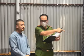 Công an Hà Nội khởi tố vụ tái chế dầu thải gây ô nhiễm môi trường