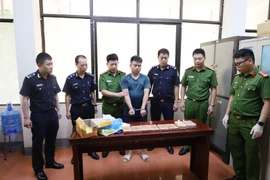 Bắt 3 đối tượng buôn ma túy xuyên quốc gia