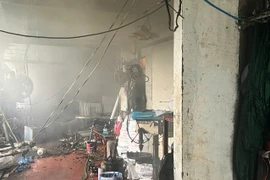 Kịp thời khống chế vụ cháy xưởng gia công cơ khí ở huyện Thanh Trì