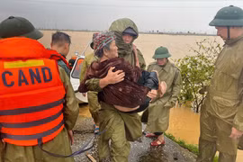 Lực lượng Công an giúp dân trong tâm bão số 10