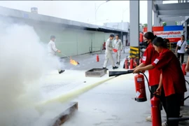 Huấn luyện nghiệp vụ phòng cháy, thoát nạn tại Trung tâm thương mại Tasco Mall