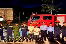 Giải cứu thành công 2 du khách bị lạc trên núi Tây Yên Tử