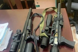 Phát hiện nhóm đối tượng sử dụng trái phép vũ khí quân dụng 