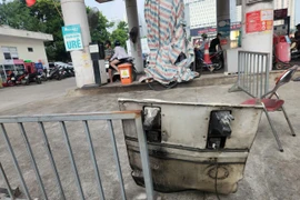 Xử lý kịp thời vụ cháy tại trụ xăng dầu Mai Dịch 