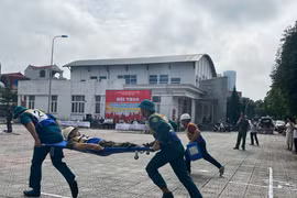 “Tổ liên gia an toàn phòng cháy, chữa cháy” trổ tài cứu người, xử lý hoả hoạn