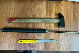 Cảnh sát khống chế đối tượng đập phá khách sạn